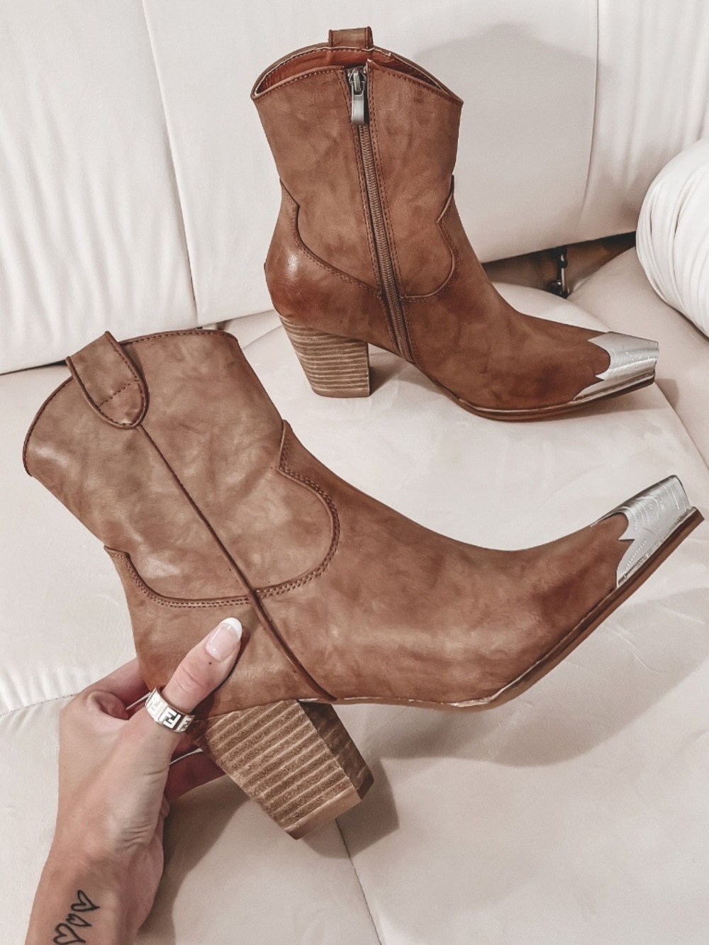 Beast Tan Western Boots Metal Tips